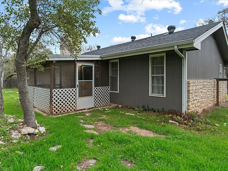 3702 Del Rio Ct — Photo 29