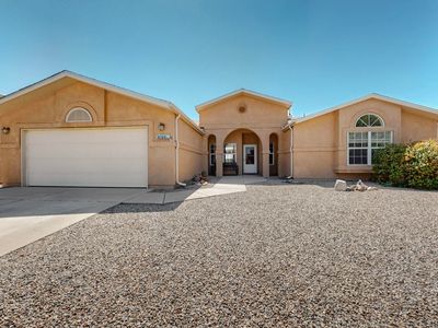 6784 Augusta Hills Dr NE, Rio Rancho, NM, 87144
