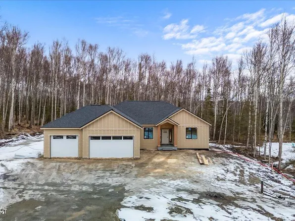 5401 W Hidden Paradise Rd, Wasilla, AK 99623
