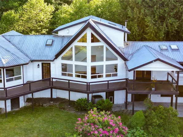 9665 NE Dronawood Drive, Kingston, WA 98346