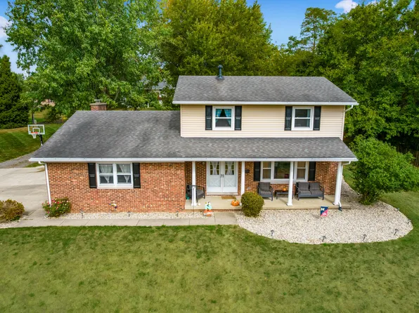 1305 Dakota Rd, Bellefontaine, OH 43311