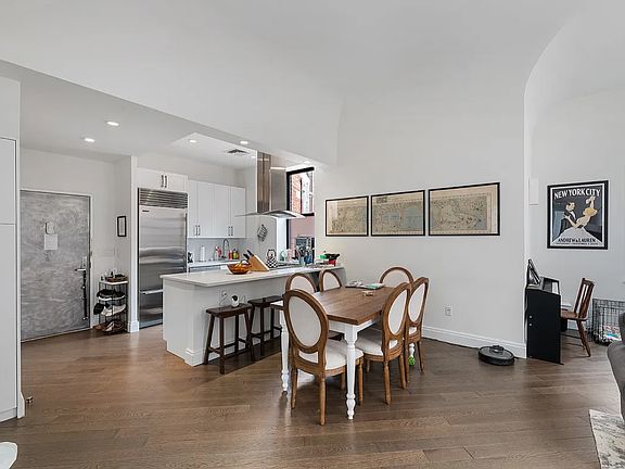 4th image of 154 W 70th St APT 12G
