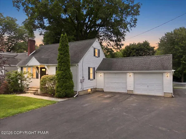 467 N 8th St, Stroudsburg, PA 18360