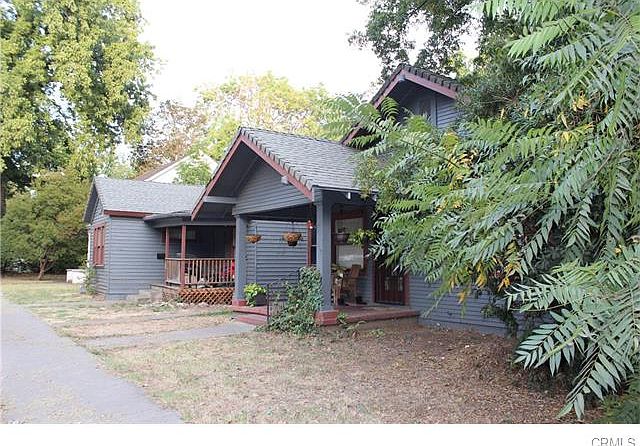 Two Houses on One Lot!