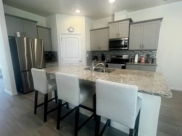 16734 Point Rock Dr — Photo 3