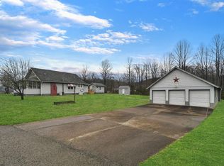 1606 Old Mill Rd, Weston, WV 26452