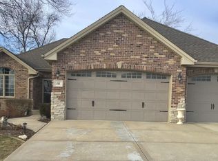 111 Creekside Dr, Elwood, IL 60421