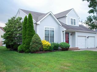 7 Acadia Ln, Howell, NJ 07731