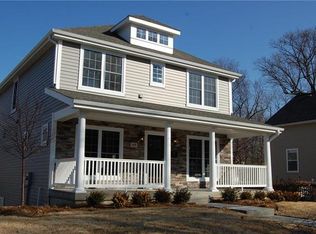 425 W Essex Ave, Saint Louis, MO 63122