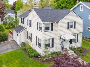 164 Elm Dr, Rochester, NY 14609