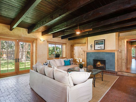 5th image of 55 Cresencio Ln