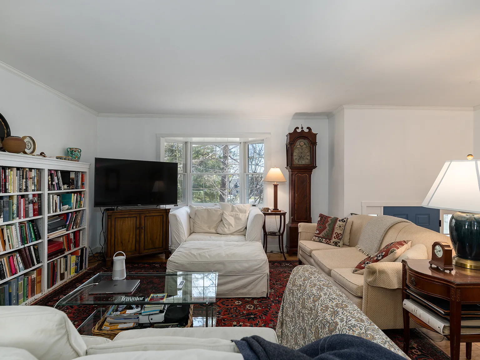 3 bed, 1982 sqft, $3,950 — Photo 4