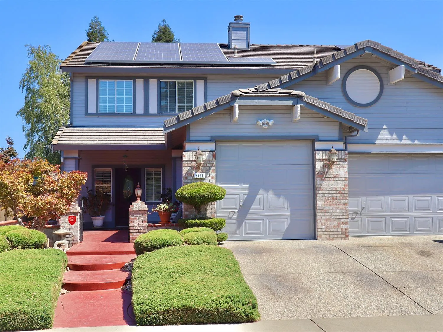 8721 Goldy Glen Way photo 1