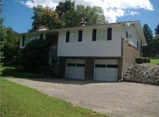 40 Oaks Point Rd, Blairsville, PA 15717