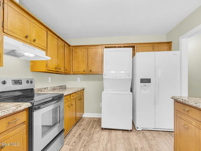 125 Pirates Rd #5 — Photo 9