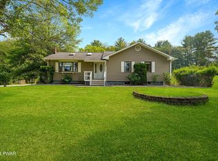 117 Fisher Ln, Milford, PA 18337