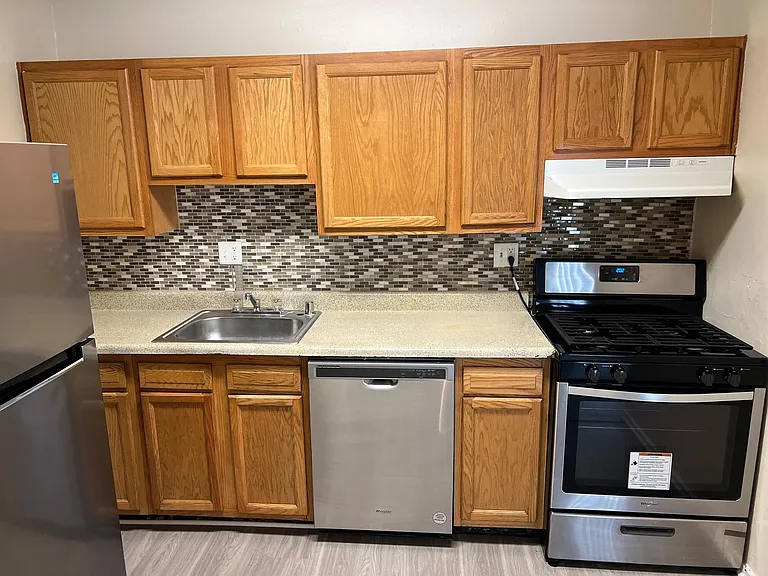 Henson Creek Apartment Homes — Photo 36