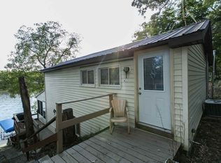 21644 259th St, Delhi, IA 52223