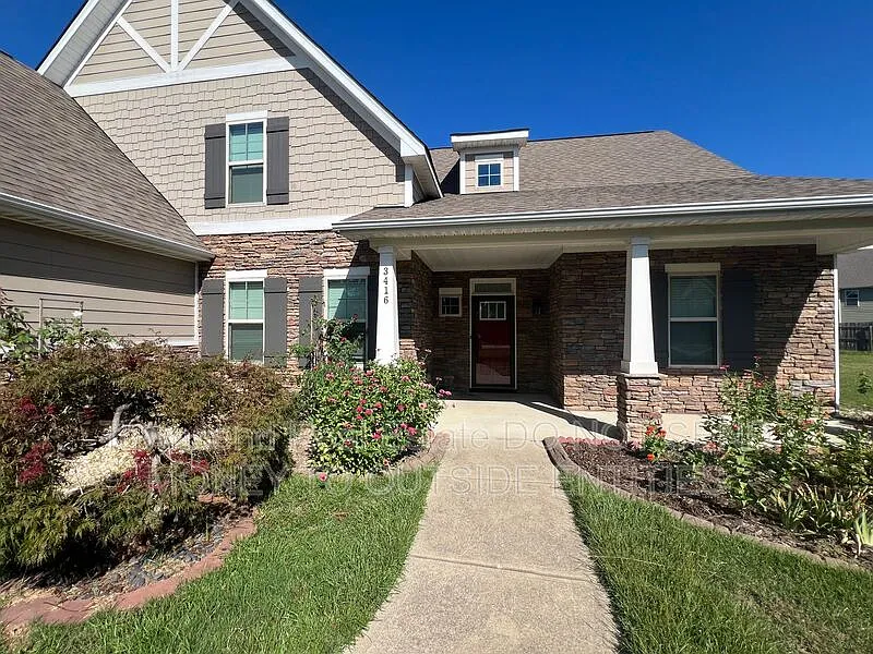 4 bed, 3.0 bath, 3239 sqft, $2,265 — Photo 3