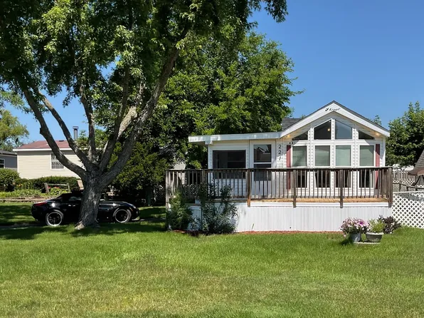 222 Rusty Scupper, Lakemoor, IL 60051