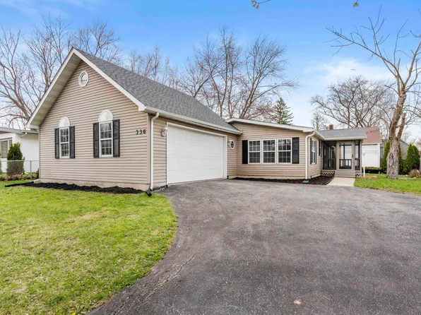 336 Oriole Ave, Crown Point, IN 46307