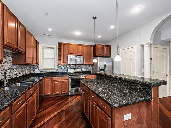 4th image of 7020 S Paxton Ave APT 1S