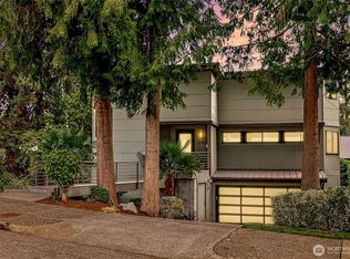 6214 52nd Avenue NE, Seattle, WA 98115