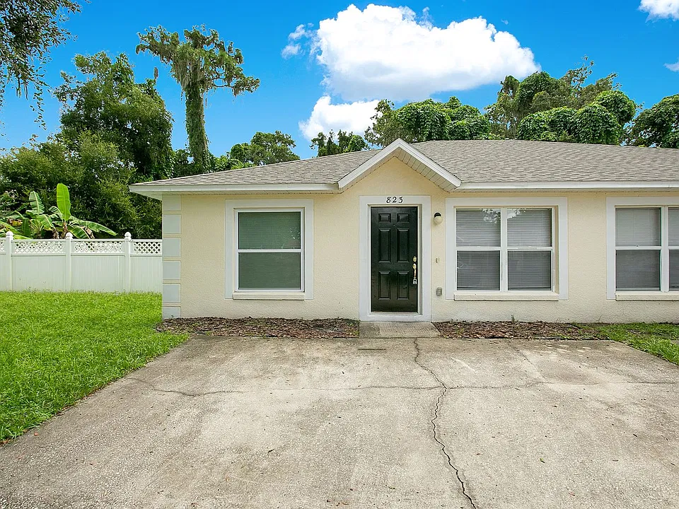 823 Douglass Ave