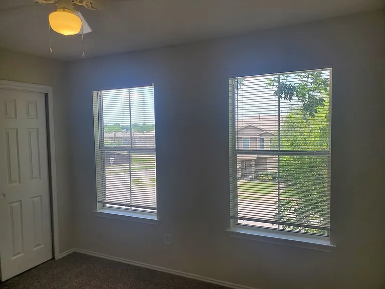 14001 Cambourne Dr — Photo 36