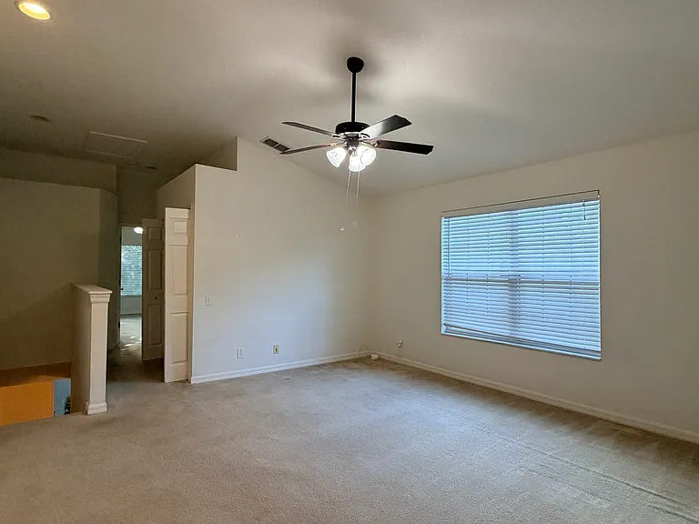 4212 Bismarck Palm Dr — Photo 16