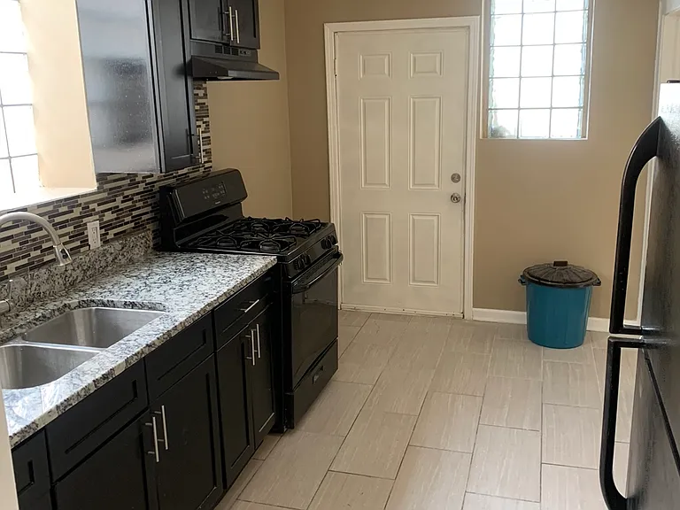 7831 S Cornell Ave #1 — Photo 6