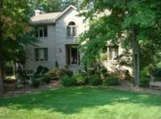 109 Chestnut Ct, Sewickley, PA 15143