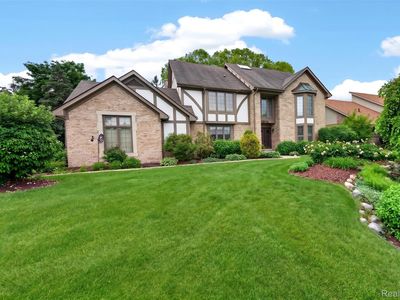 30693 Huntsman Dr E, Farmington Hills, MI, 48331