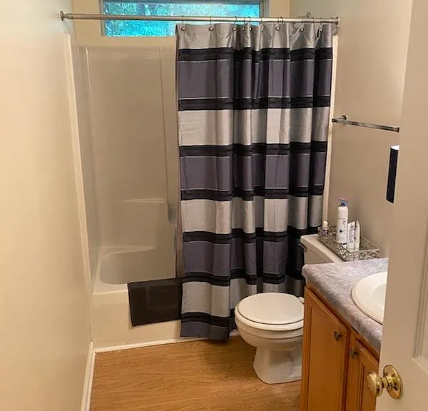 203 Saint Thomas Dr — Photo 13