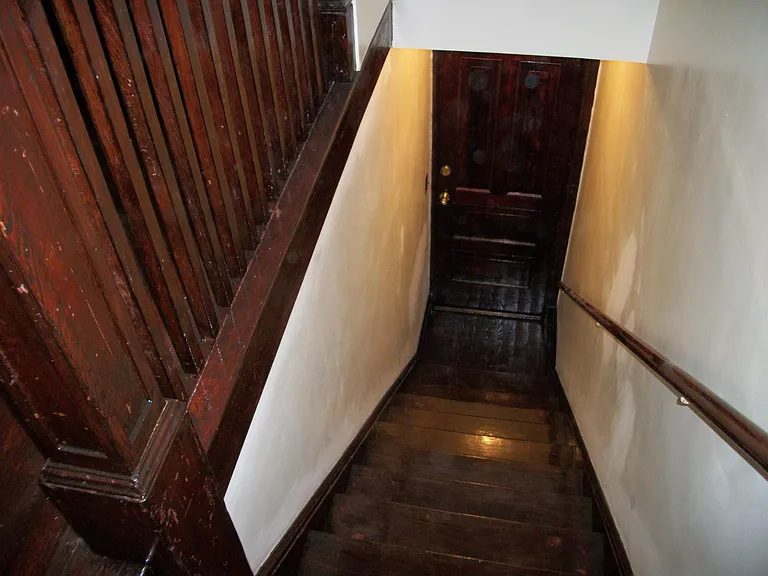 371 Dover St — Photo 23