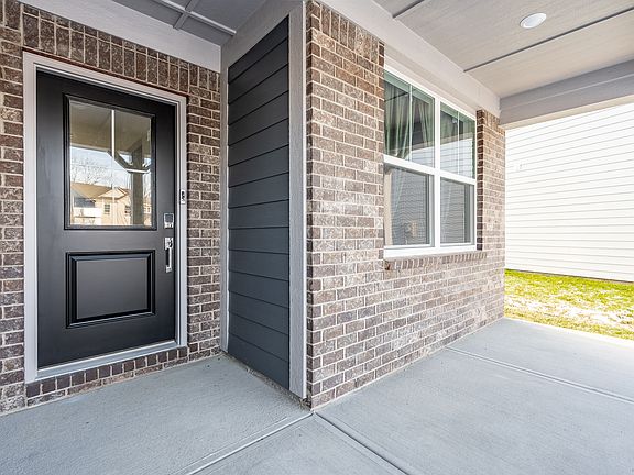 5th image of 6261 Balsam Ct
