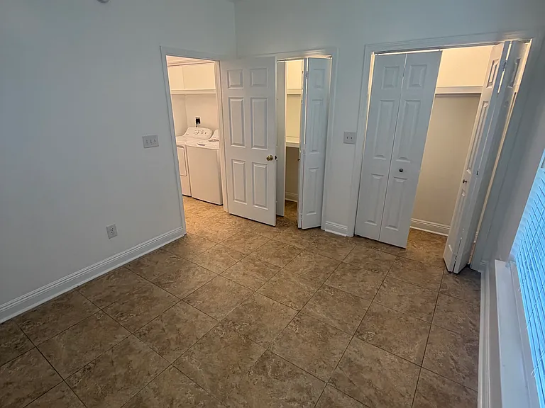327 Ruella Ave — Photo 8