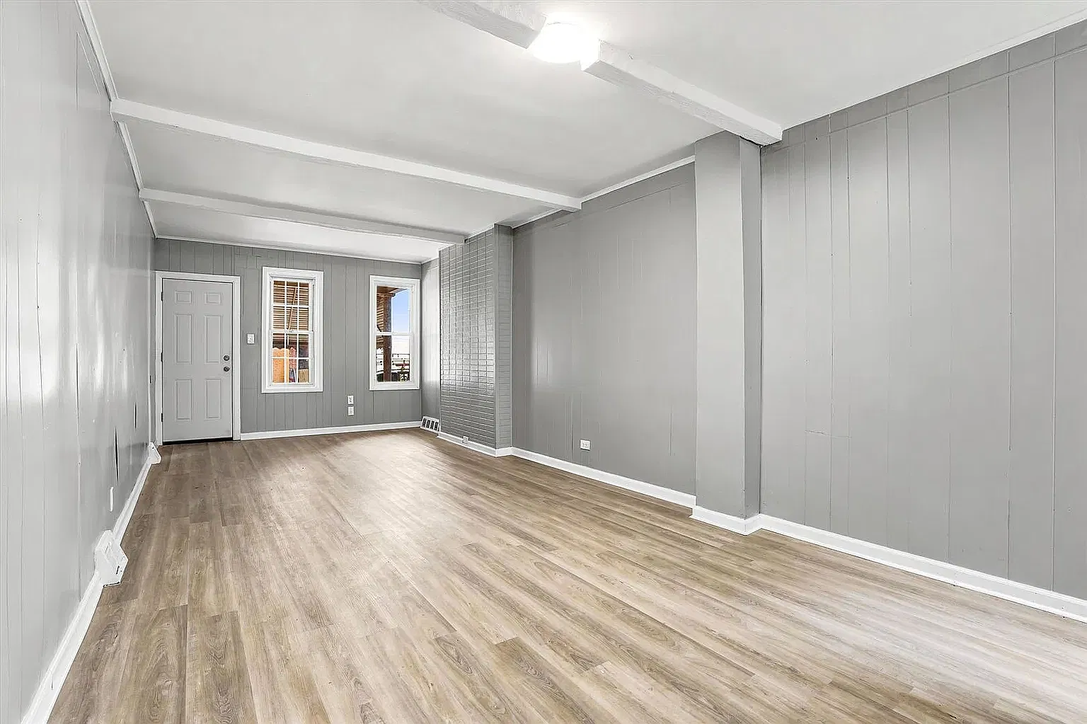 3 bed, 800 sqft, $1,900 — Photo 4