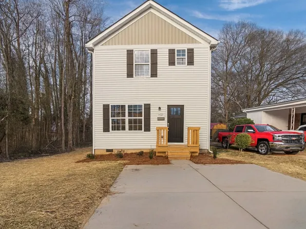 601 Mountain St, Cherryville, NC 28021