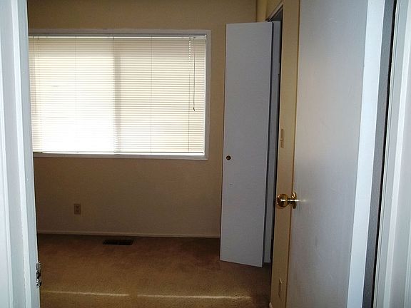 Master BR with walkin closet