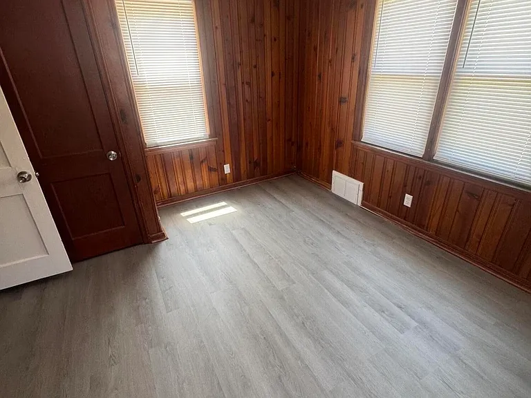 14603 Washburn St — Photo 8