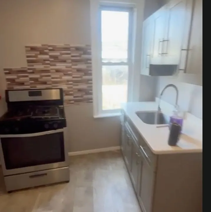 15 S Spring St #1