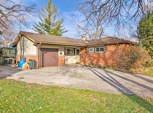 500 Milan Ln, Hoffman Estates, IL 60169