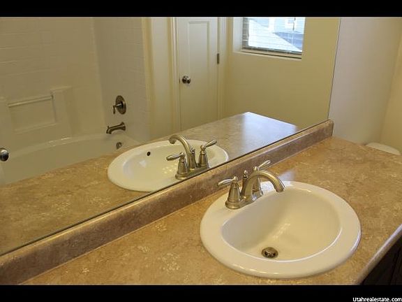 3rd image of 10276 S Millerton Dr