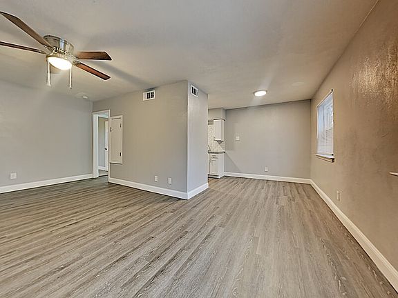 4th image of 4832 Locke Ave APT 3