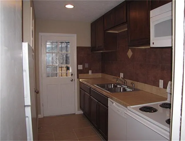 3303 W Greenridge Dr #23 — Photo 4