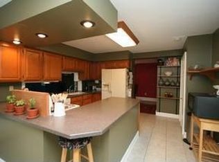 815 Gladden Rd, Columbus, OH 43212