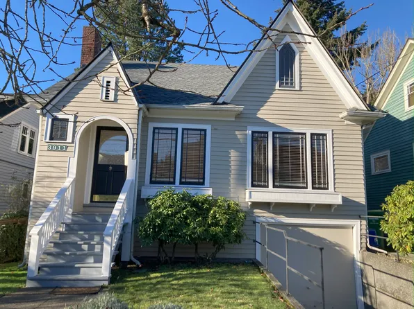 3911 Interlake Ave N, Seattle, WA 98103