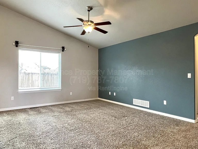 10020 Seawolf Dr — Photo 3