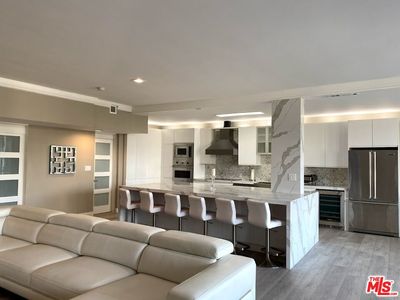 1333 S Beverly Glen Blvd APT 605, Los Angeles, CA, 90024